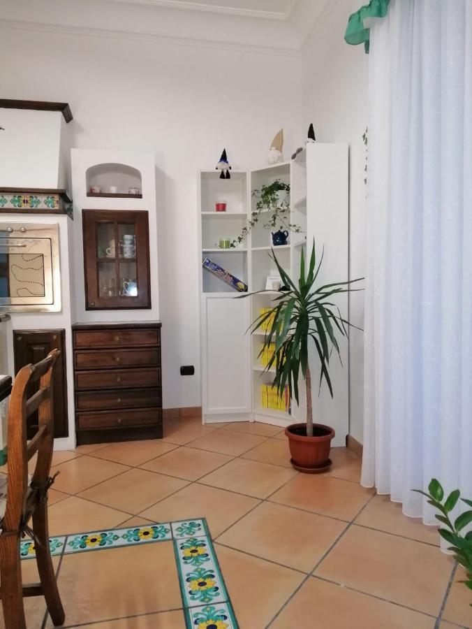 La Casa Di Tania A Napoli Appartement Buitenkant foto
