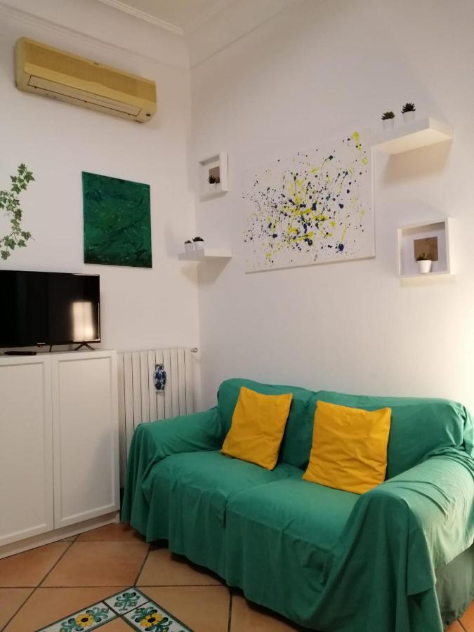 La Casa Di Tania A Napoli Appartement Buitenkant foto
