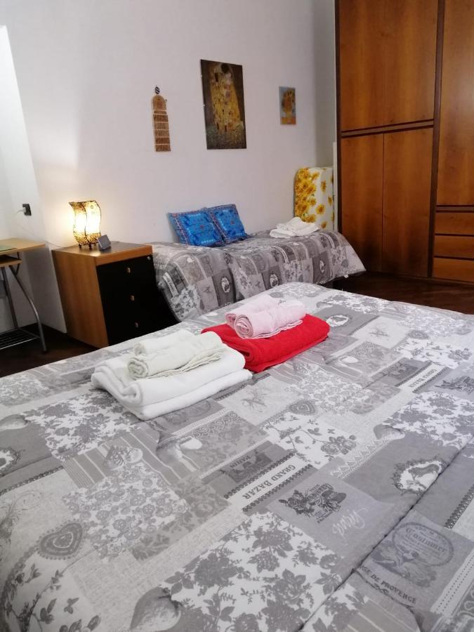 La Casa Di Tania A Napoli Appartement Buitenkant foto