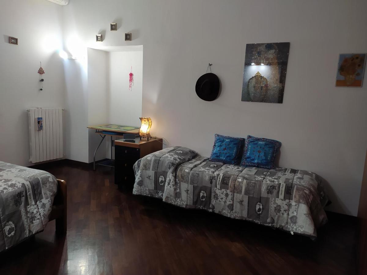 La Casa Di Tania A Napoli Appartement Buitenkant foto